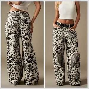 Wide-Leg Animal Print Pants - Black & White